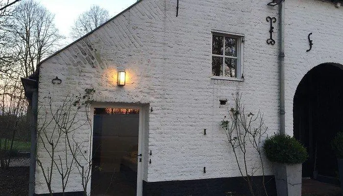 Het Kapelhuis 托尔恩